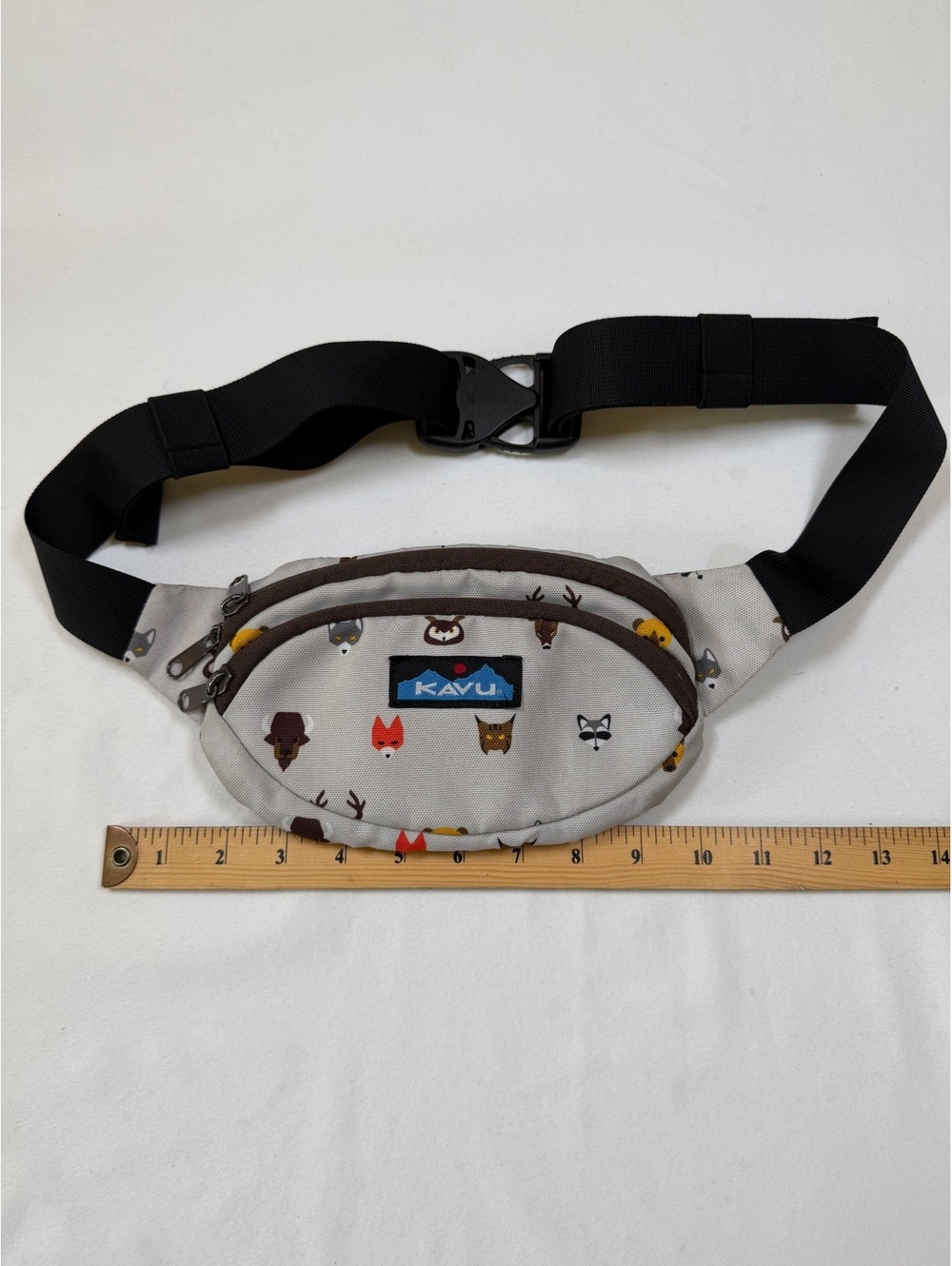 KAVU animal print waist pack - Picture 4 of 6